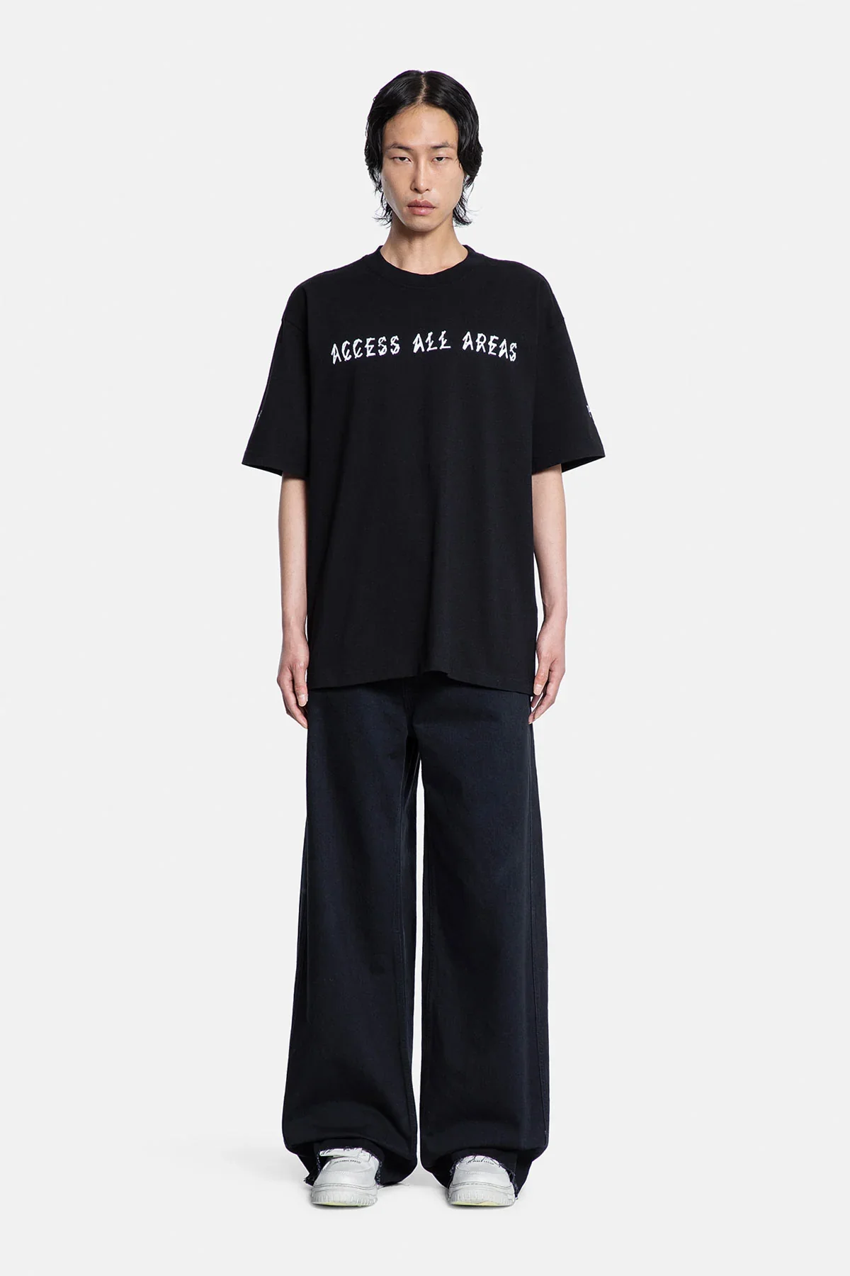 44 Label Group Gloves Tee - Black - Image 3