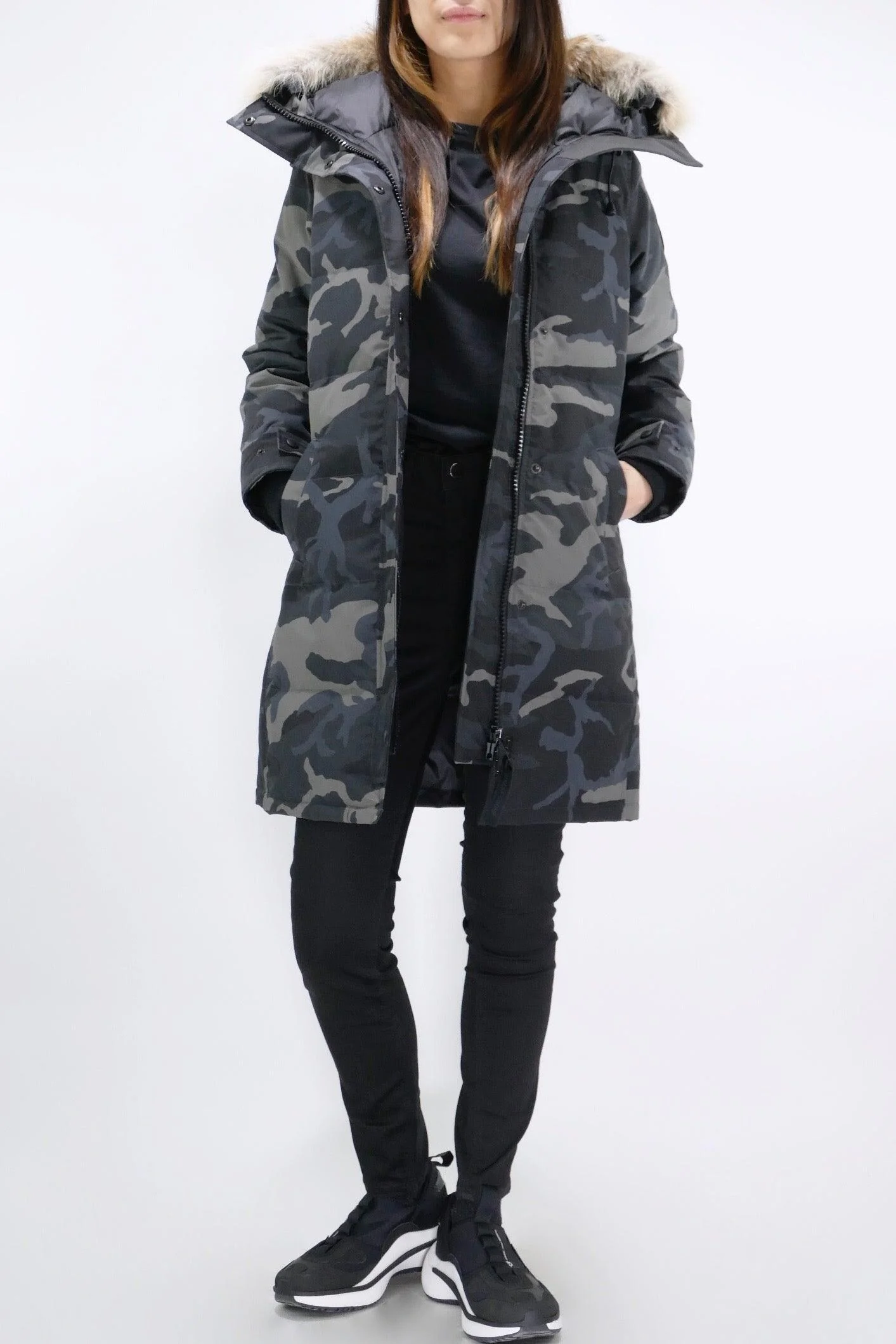 Canada Goose Womens Down *Parka Shelburne Black Label - Black Classic Camo - Image 4