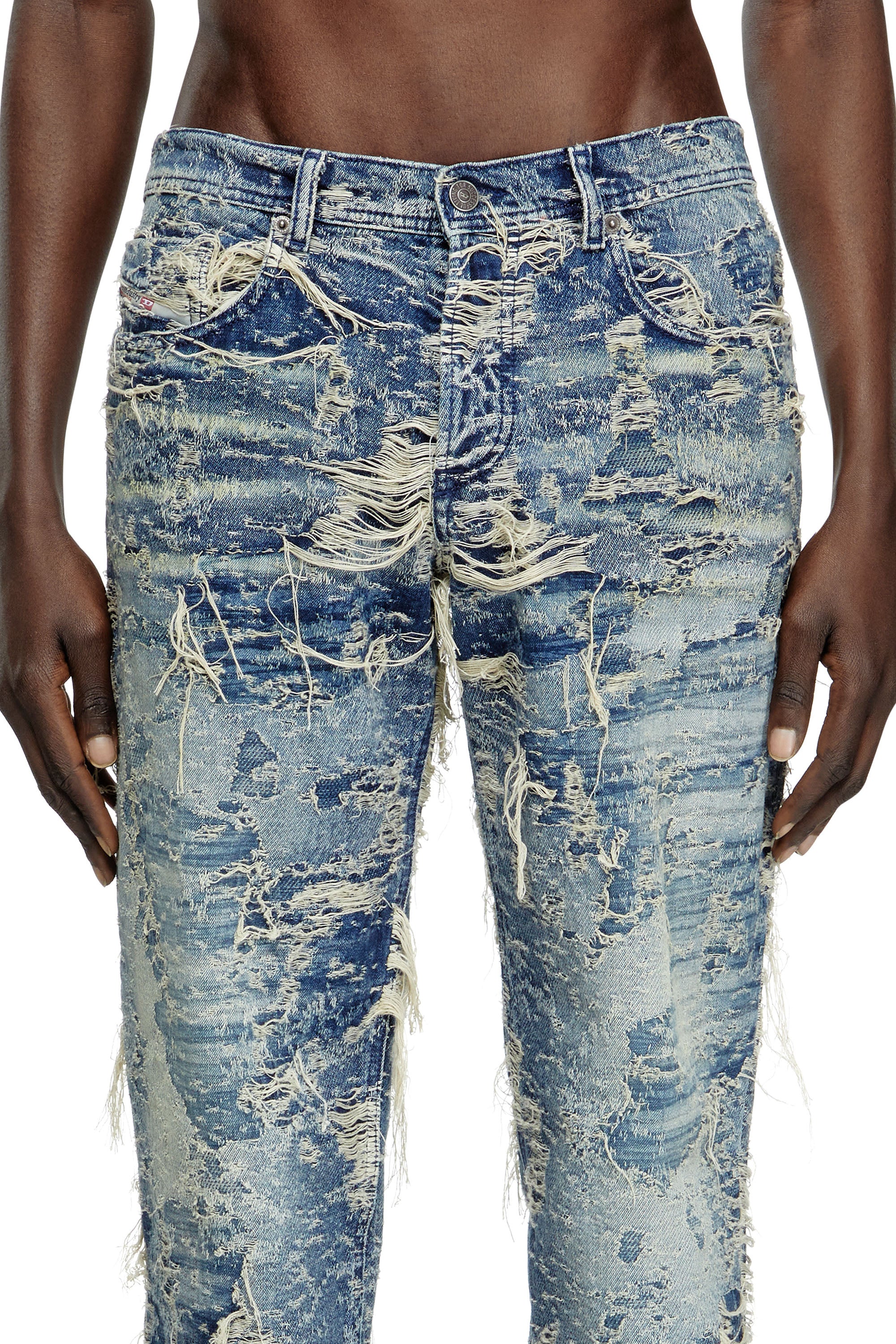 DIESEL 2023 D-Finitive-Fsg Jeans - Denim - Image 3