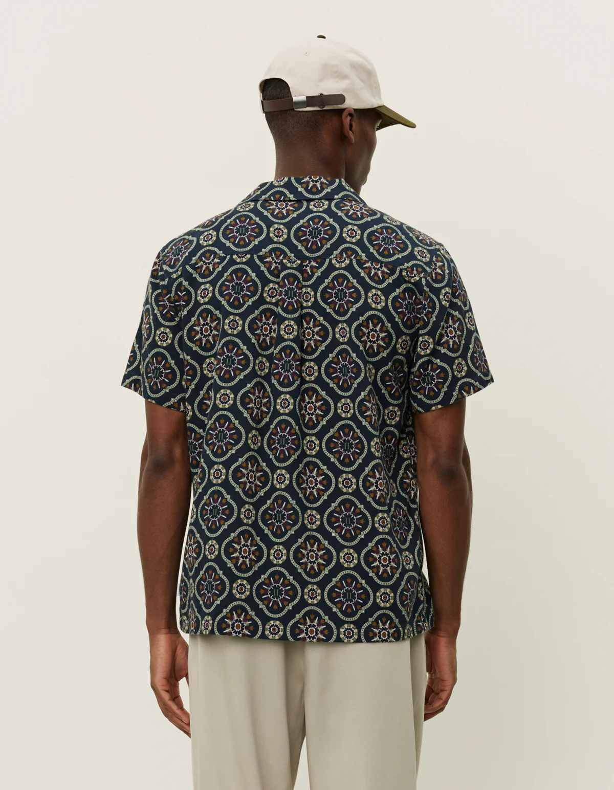 Les Deux Lukas AOP Tapestry SS Shirt - Dark Navy - Image 2