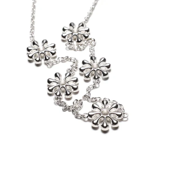 Maple Orbit Chain Necklace - Silver - Image 3