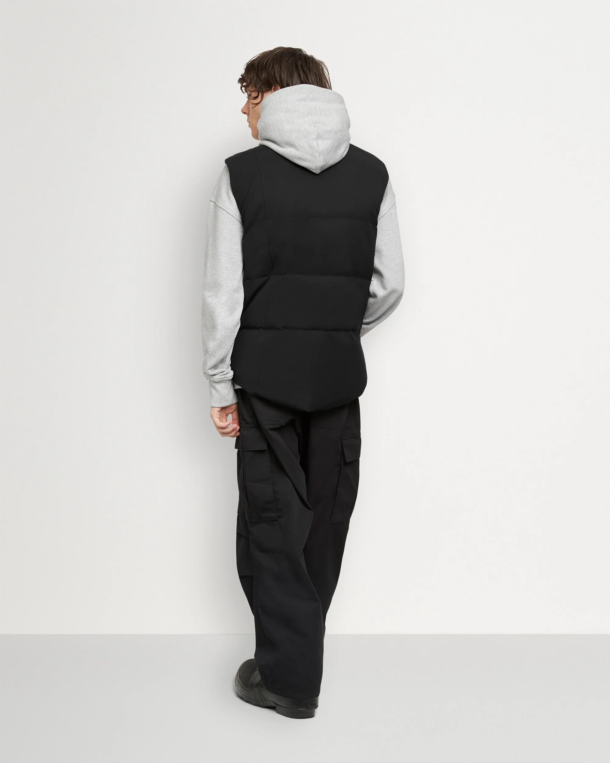 Moose Knuckles Mens Down Vest Montreal - Black - Image 3